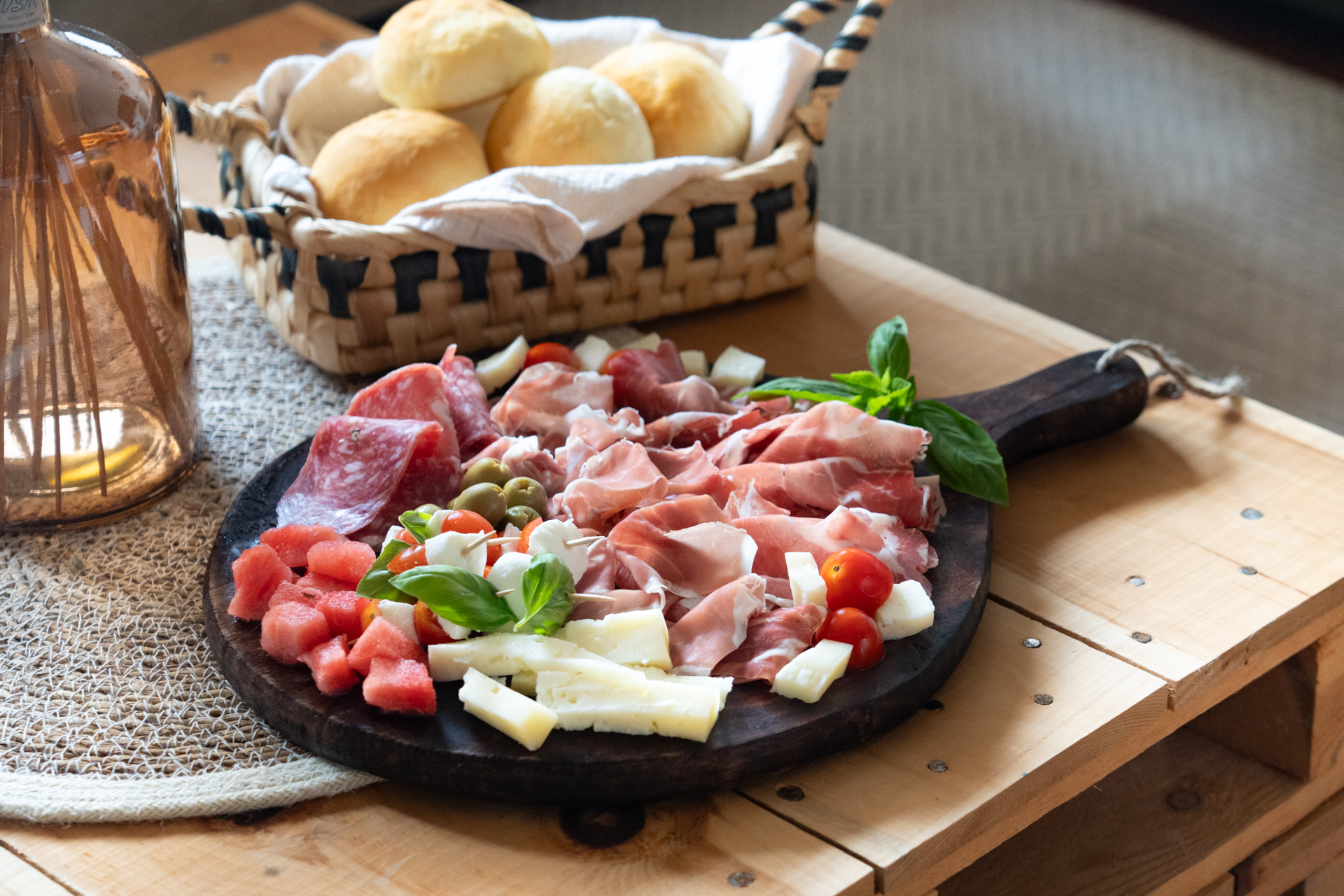 Tagliere di salumi e formaggi locali del Trentino