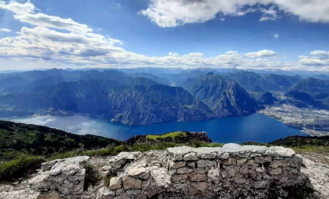 Vista del Lago di Garda dal Monte Altissimo - Monte Baldo Trentino